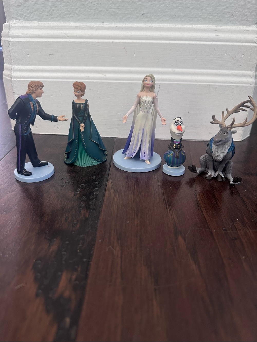 Disney Frozen 2 figurines